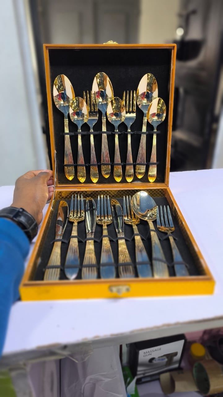 *16pc High quality cultery set *