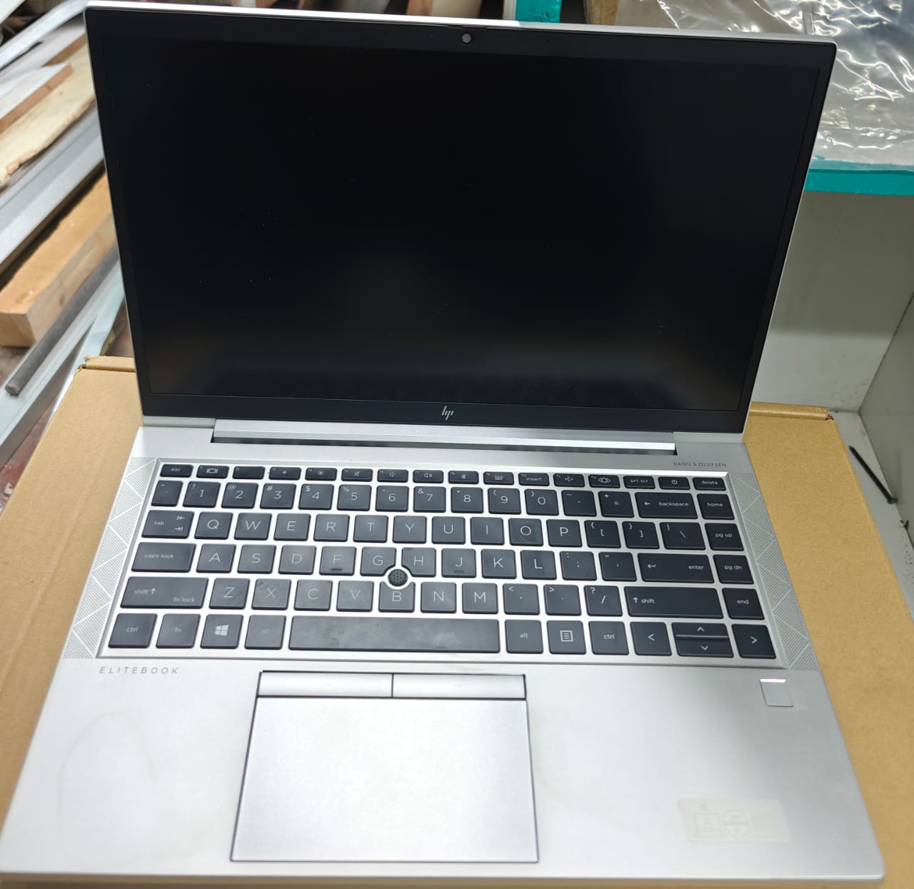 Hp elitebook 845 g7  Amd Ryzen 5  16gb memory  256gb ssd storage  14 inch screen size