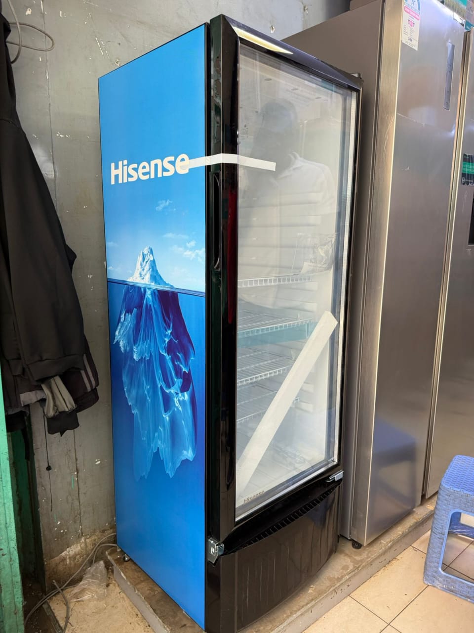 PRICE DROP HISENSE DISPLAY FRIDGE FL37FC (282L)