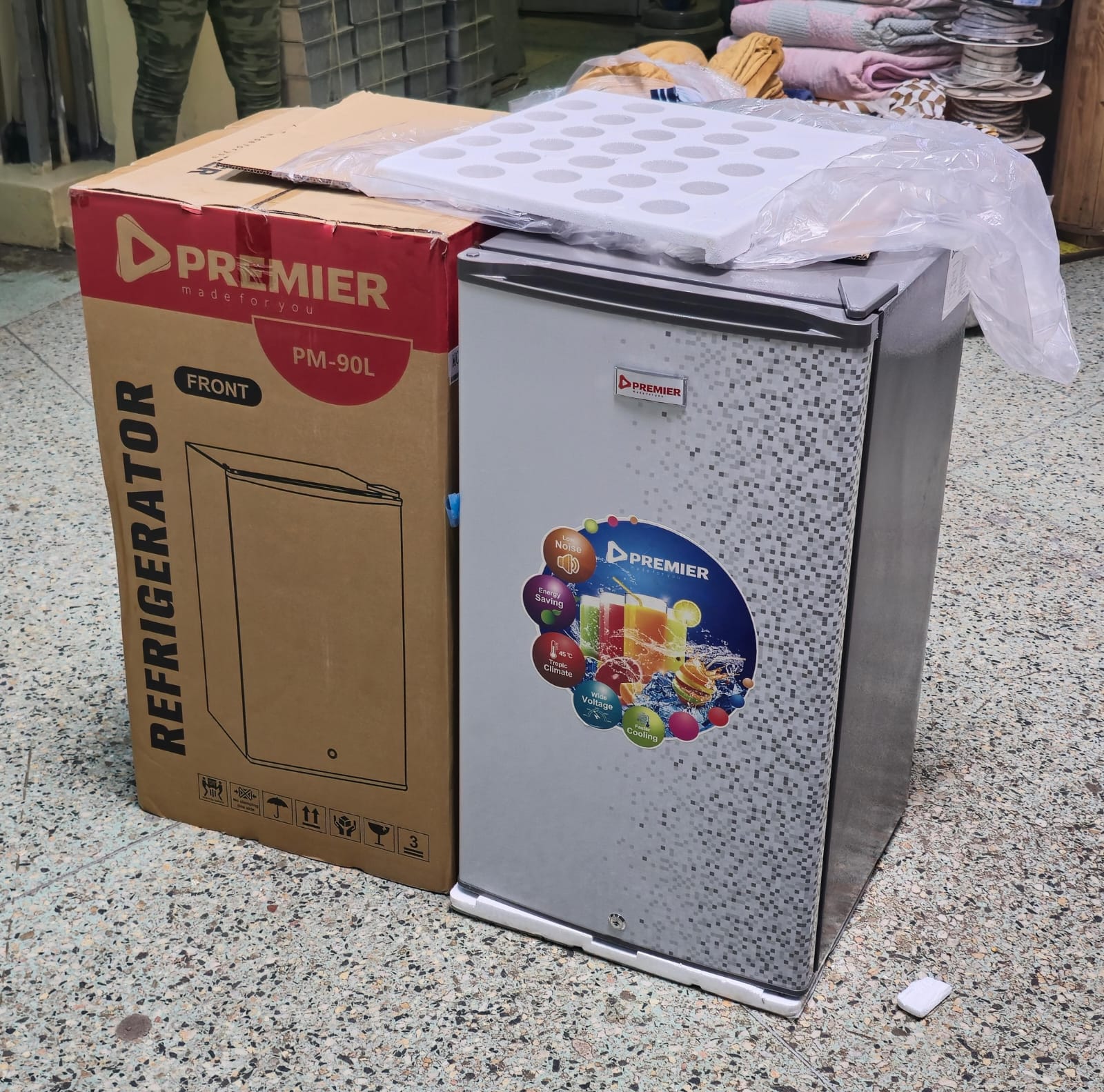 Premier 90 Litres fridge