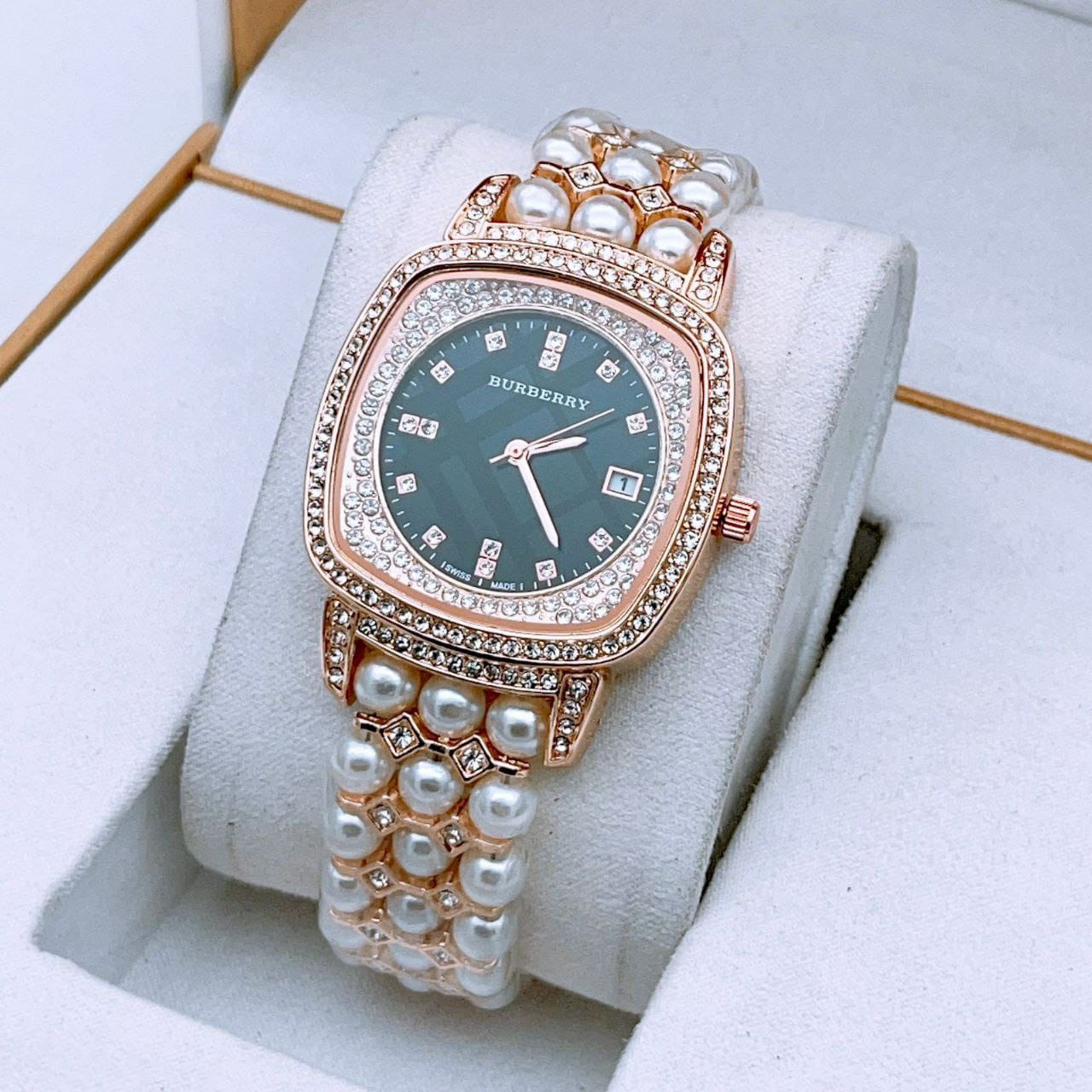 *Burberry Ladies' Watch: Timeless Elegance - Image 4