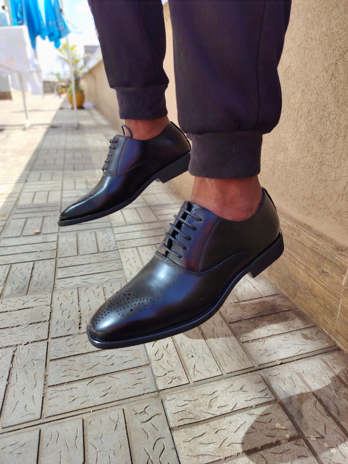 official pure leather shoes black - Image 3