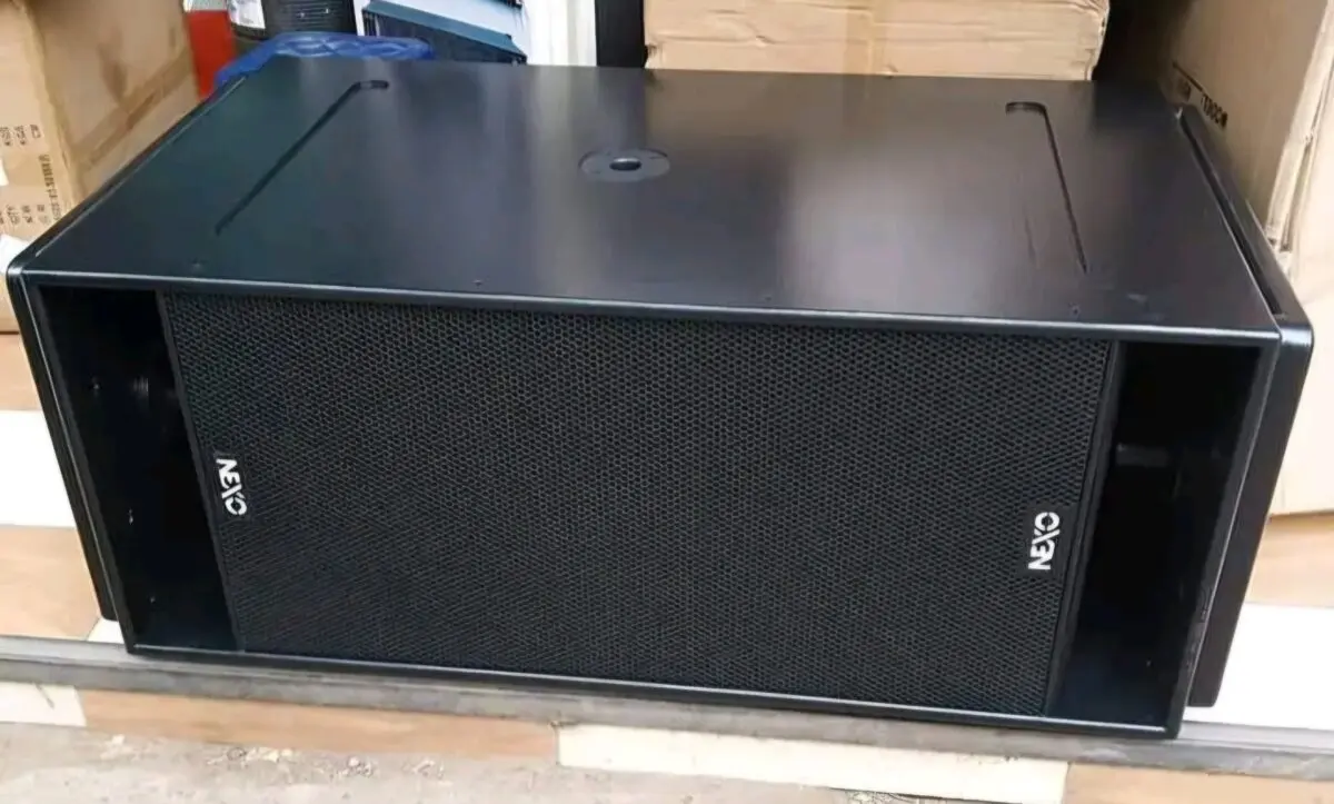 Nexo RS18: Dual 18" Ray Sub Technology. - Image 2