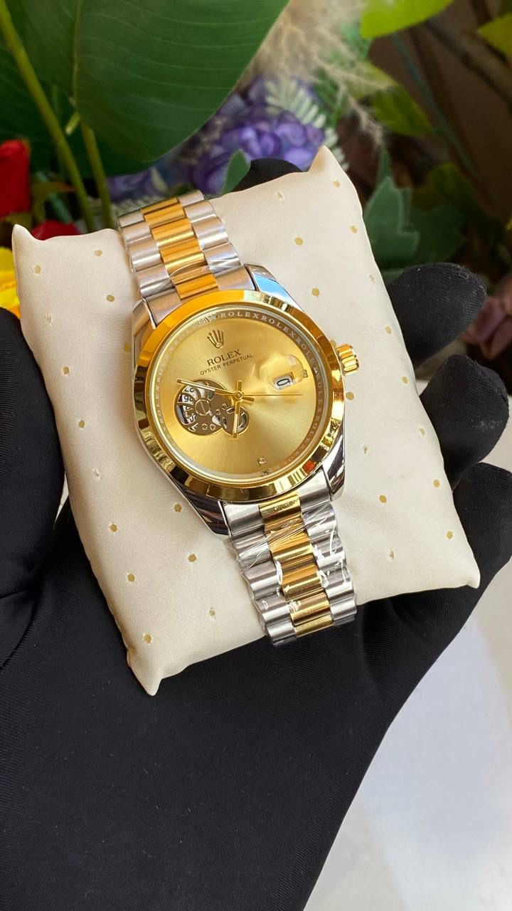 🎀⏰ROLEX LADIES WATCH *KES 1,999*⏰🎀  🔹Day and Date Display 🔹Water resistant 🔹Battery powered  🔹Stainless steel - Image 3