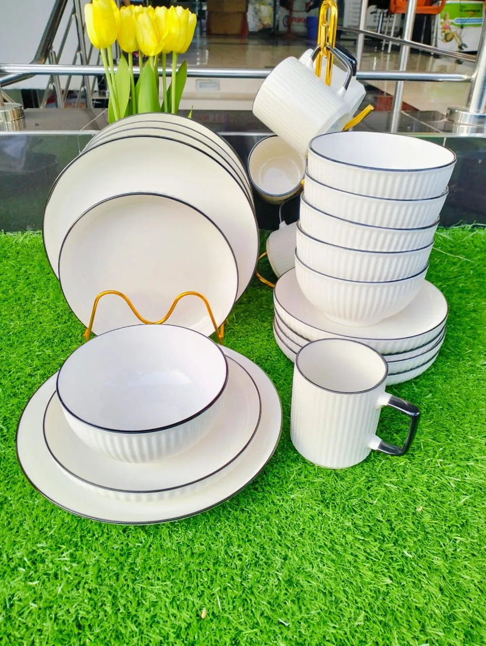 Concise dinner set  ✅24 PCs set  ✅6 cups  ✅6 side plates  ✅6 bowls  ✅6 plates