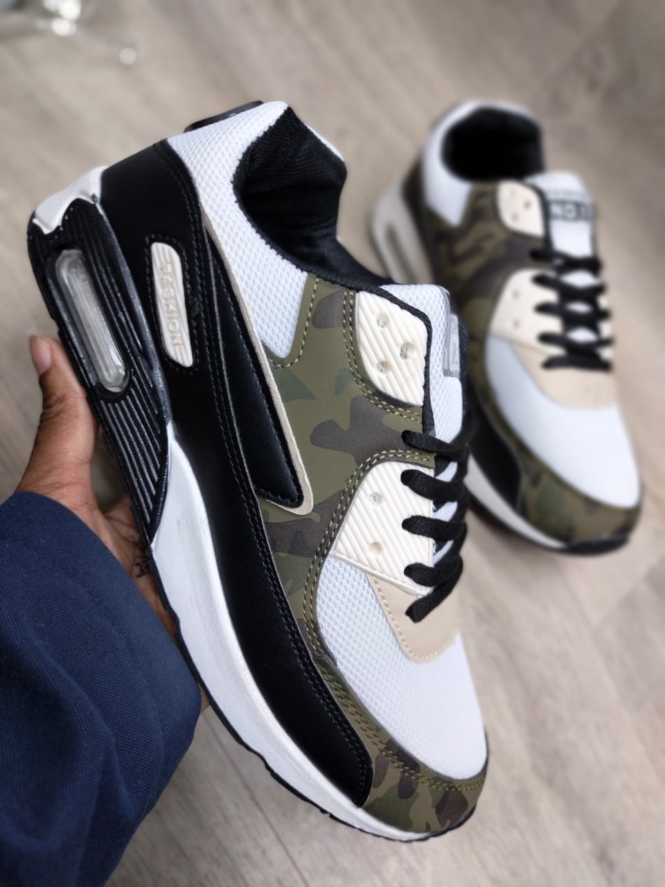 Airmax ladies sneakers - Image 2