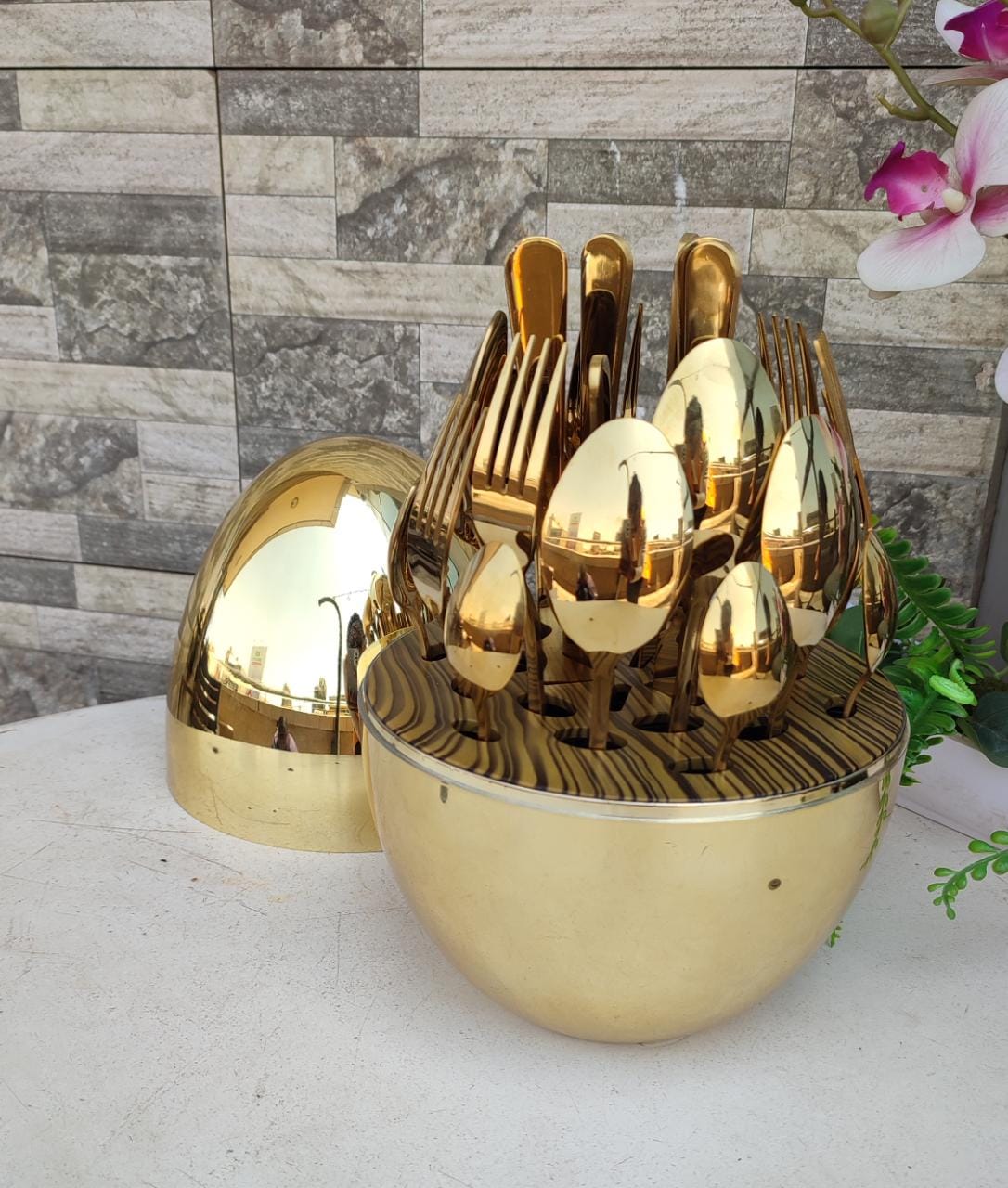 36pc Executive Egg Shaped Cutlery Set Gold colour - Image 2