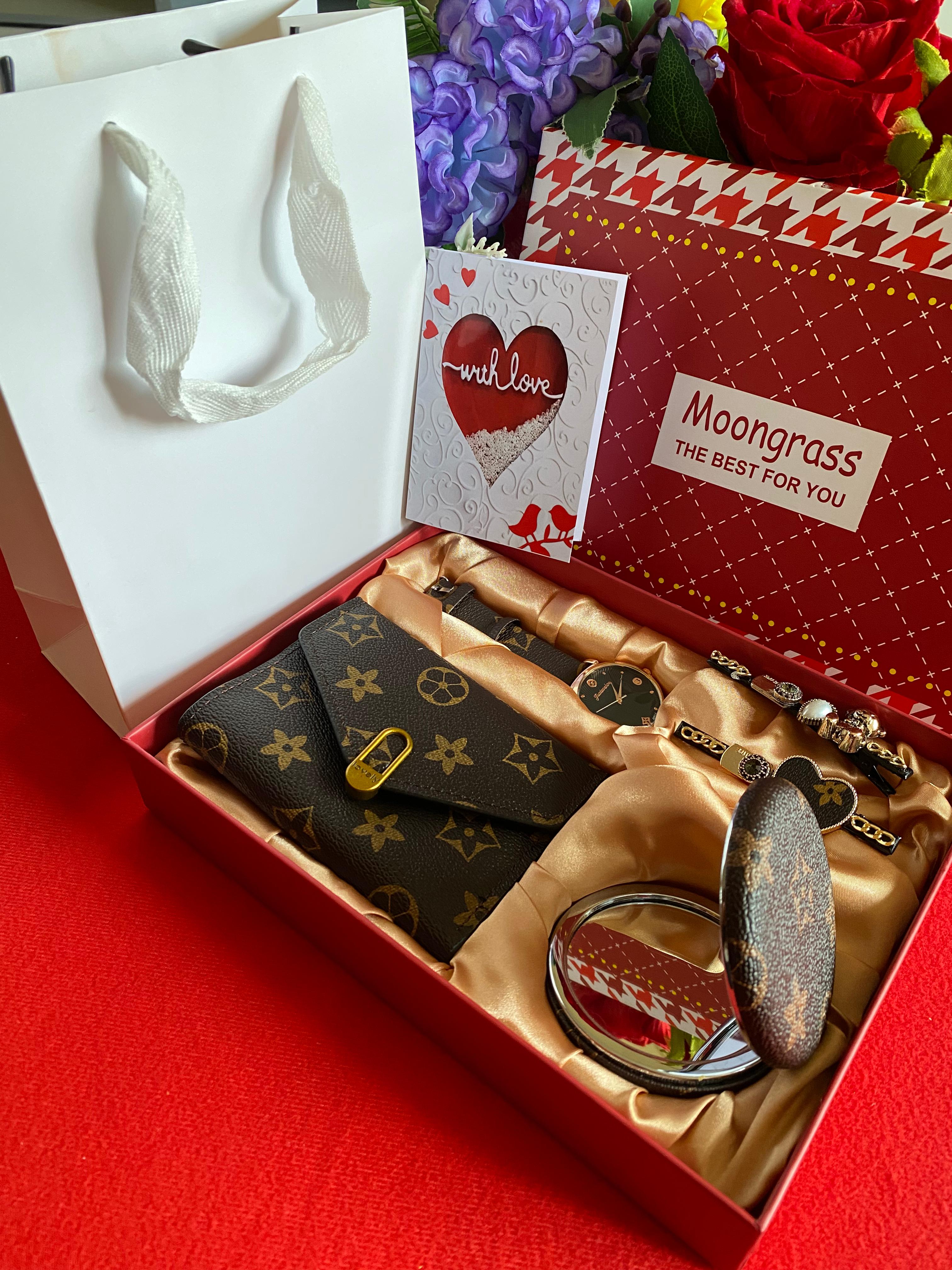HOT VALENTINES LADIES GIFT SET