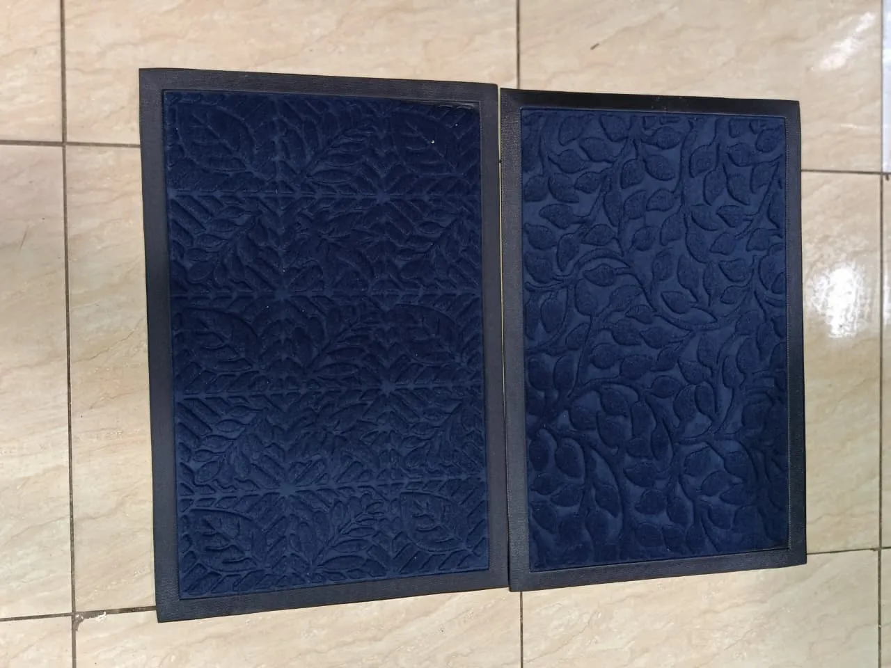 RUBBER BOTTOM DOORMATT WITH PVC MATERIAL*SIZE-40 X 60
